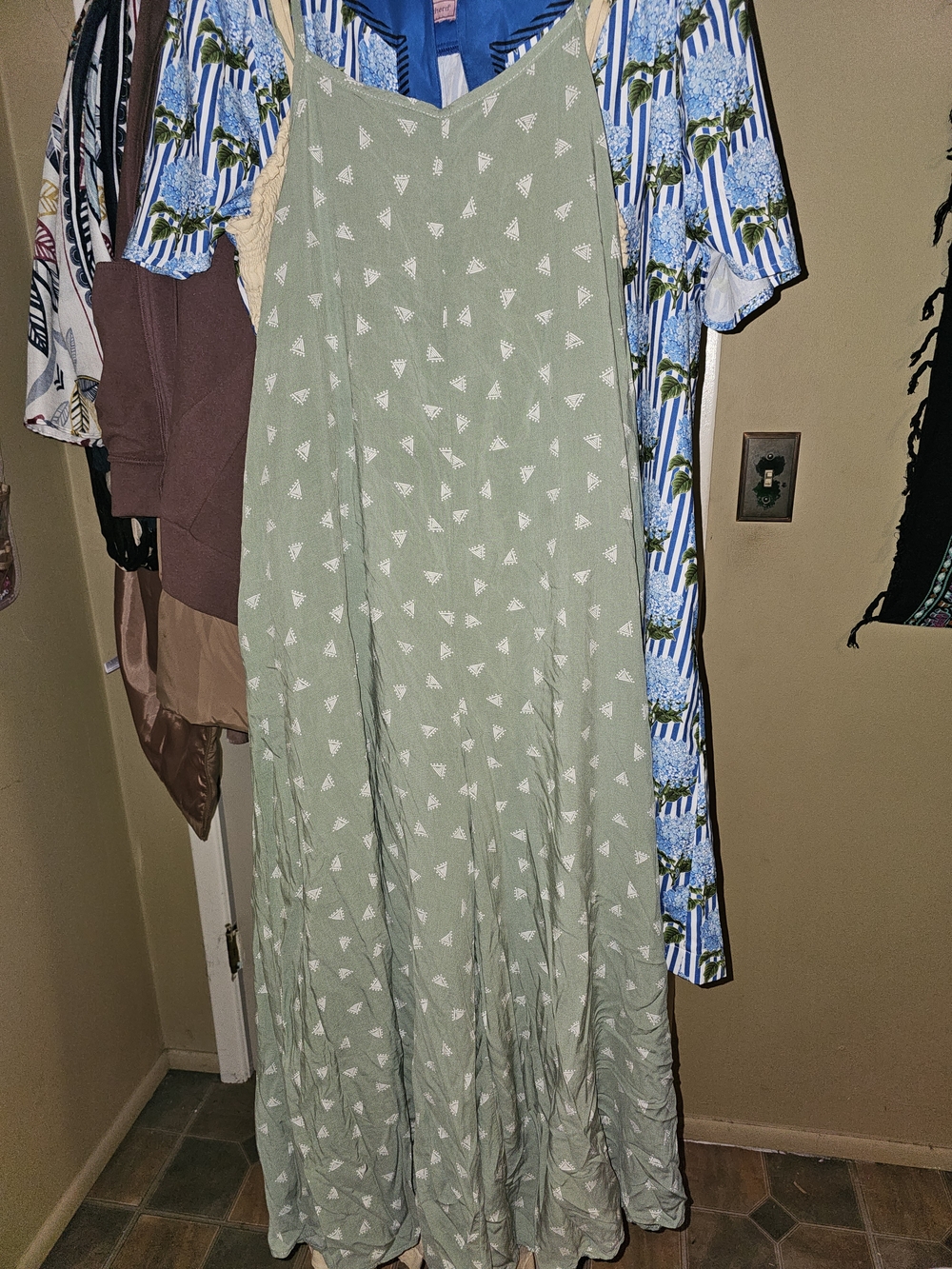 Light Sage Green Triangle Print Maxi Dress